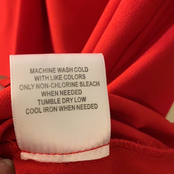 Perfect red top - Picture 5 of 6